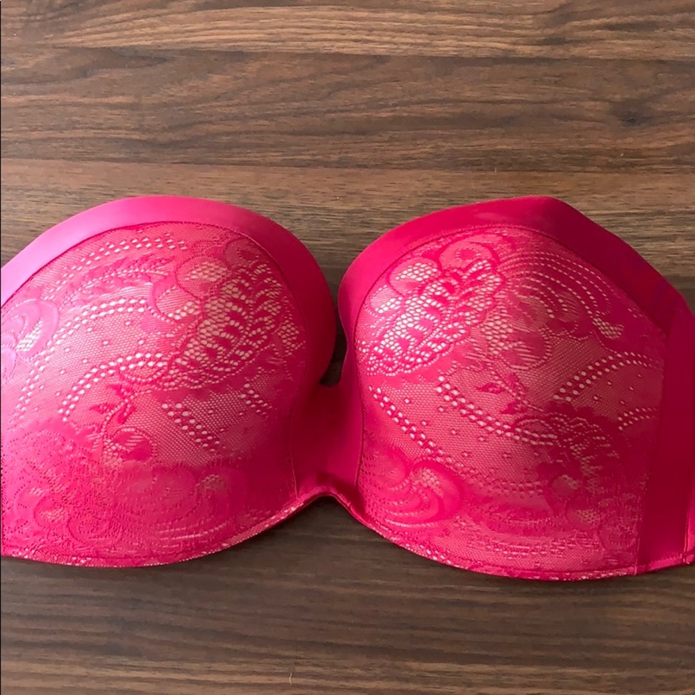 Wonderbra Ultimate Strapless Lace Bra (30G)